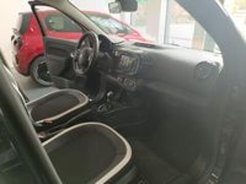 Twingo III E-Tech SL Urban Night 2023 occasion 95350 Saint-Brice-sous-For&ecirc;t
