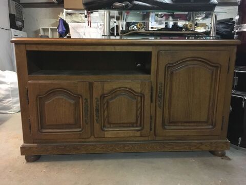 Buffet massif d'occasion - style anne 80 50 Sainte-Genevive-des-Bois (91)