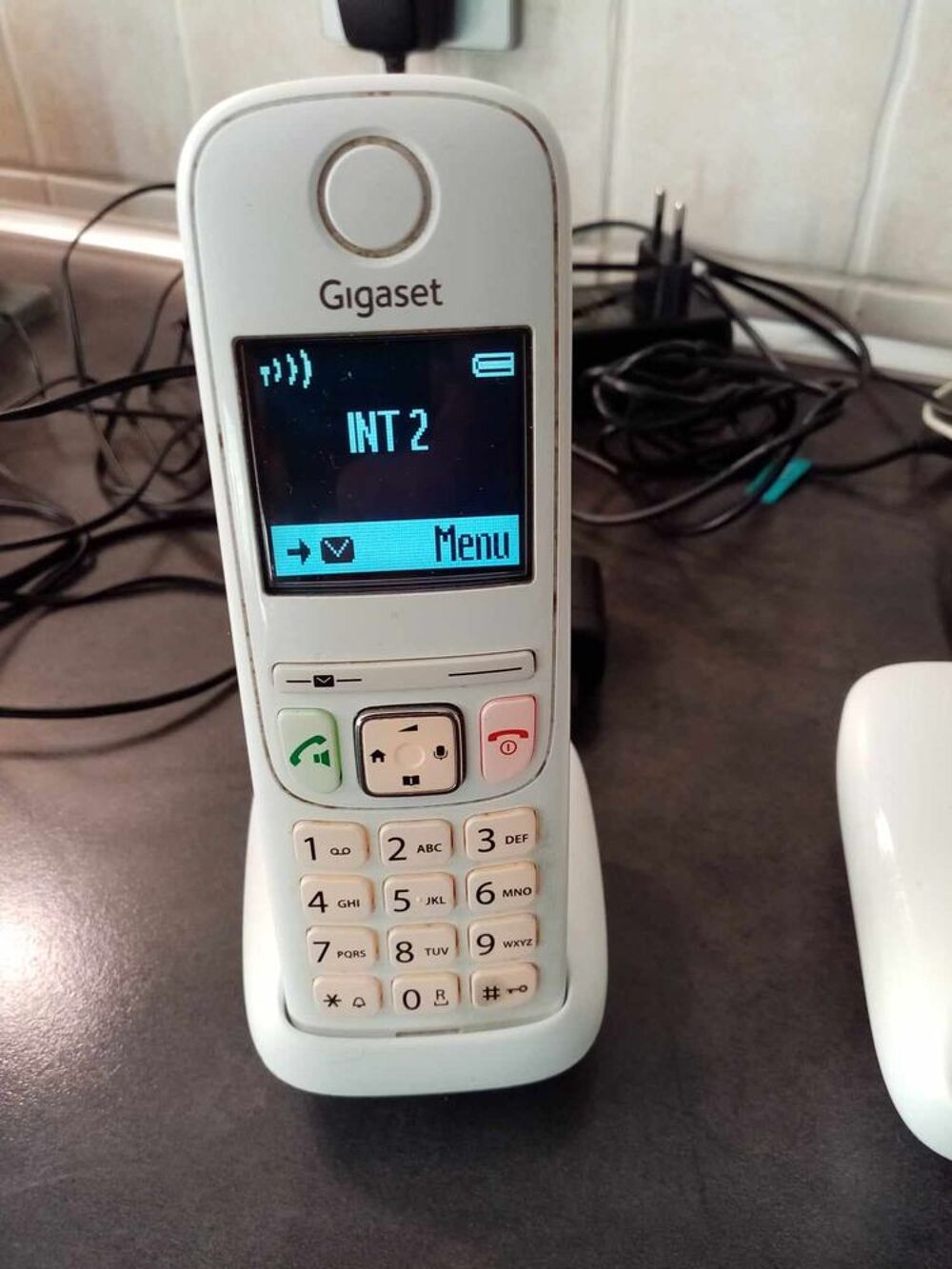 T&eacute;l&eacute;phone sans fil trio blanc Tlphones et tablettes