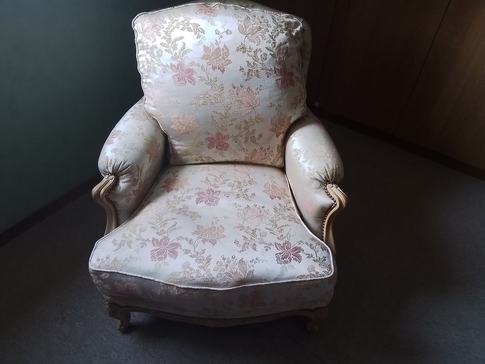 Fauteuil tissus fleuris Meubles