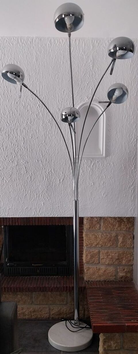 Lampadaire de salon Vidauban (83)
