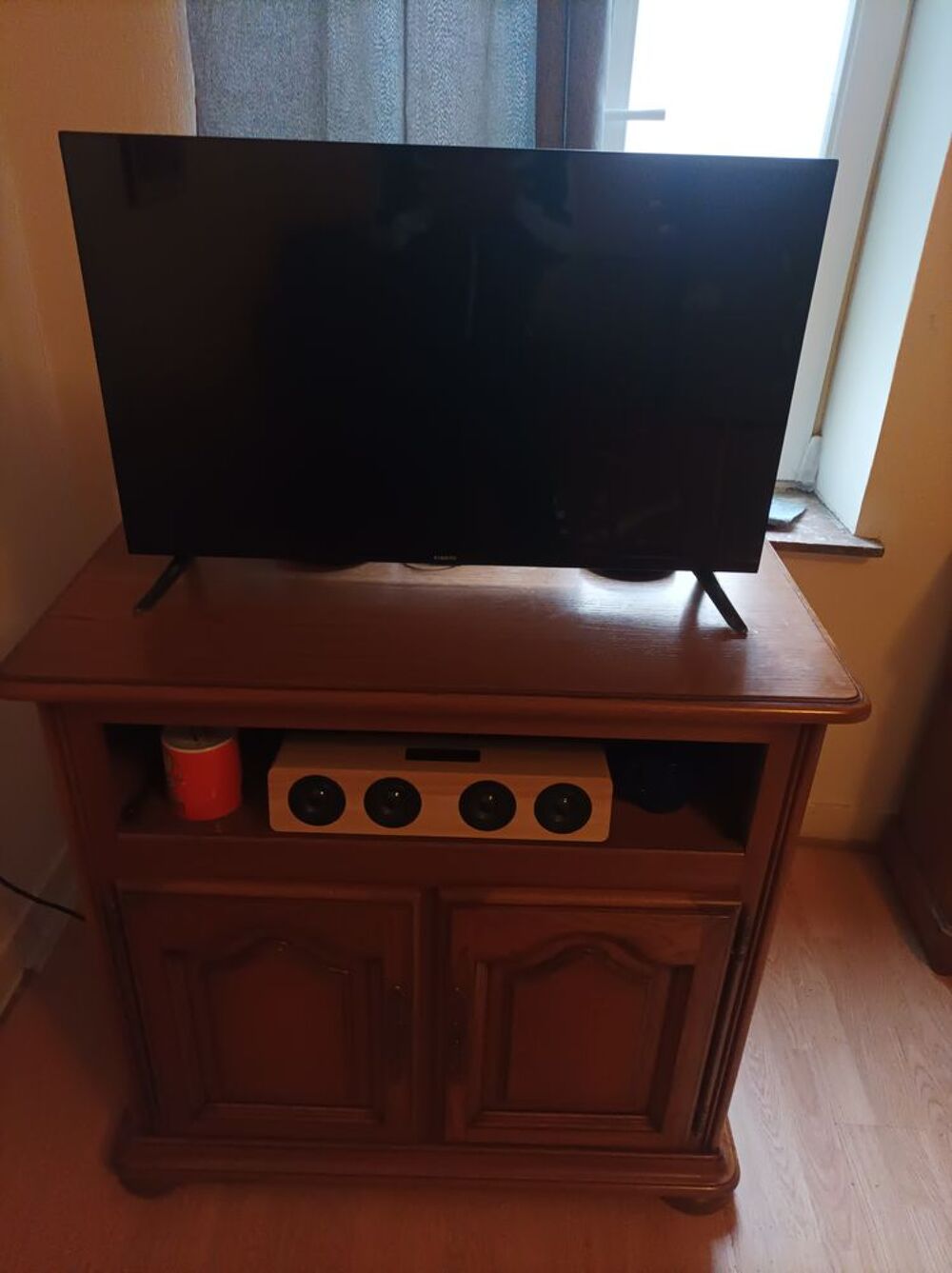 T&eacute;l&eacute; Android Xiaomi avec son carton d'origine Photos/Video/TV