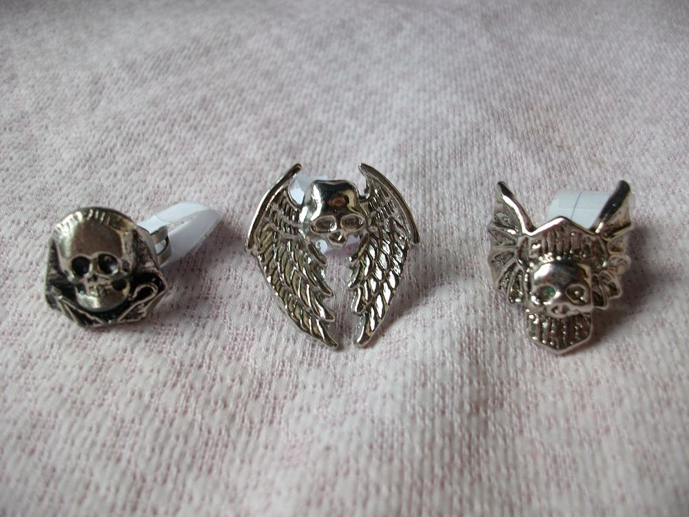 Bijoux genre "rebelle" Bijoux et montres