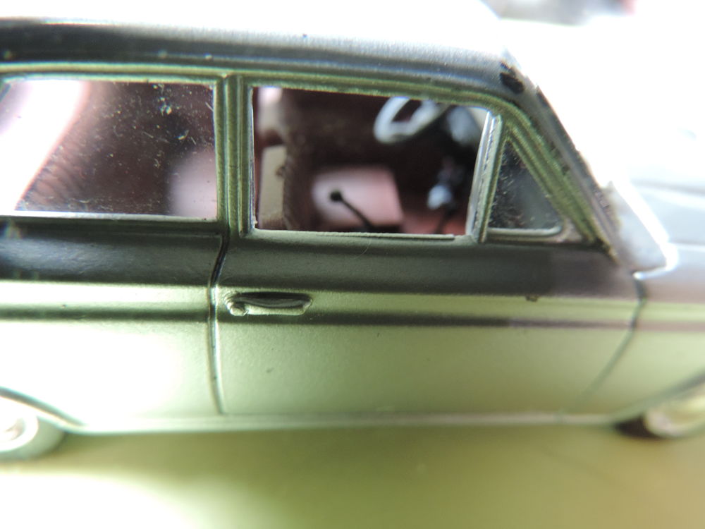 SOLIDO - FORD CORTINA MK 1 - 1963 - Echelle : 1/43 &egrave;me. 