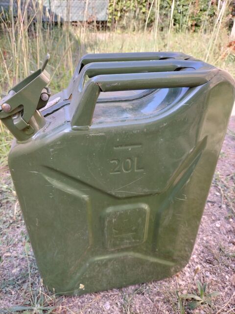 Gericane 20 l en fer 25 Lunel (34)
