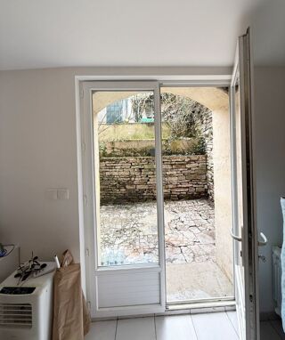  Immeuble à vendre 214 m² Tournus