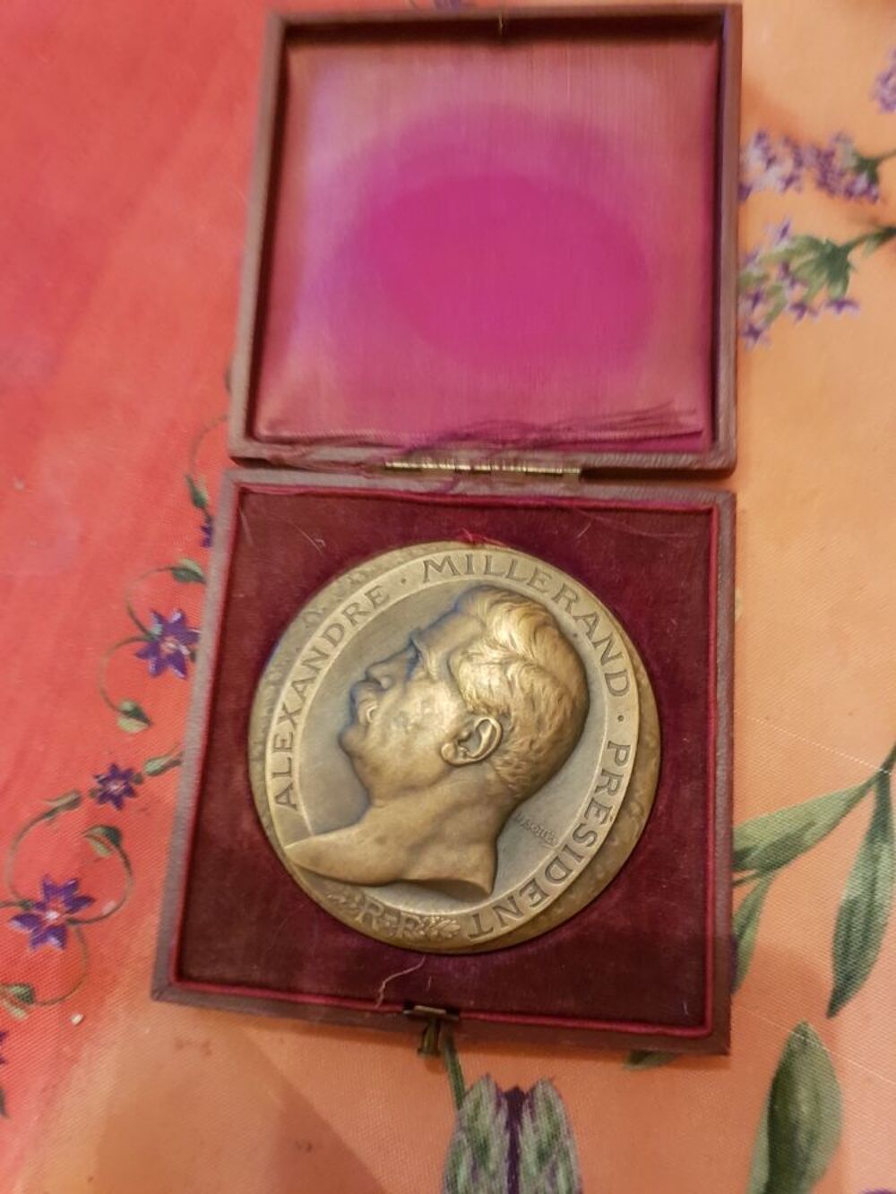m&eacute;dailles de bronze 