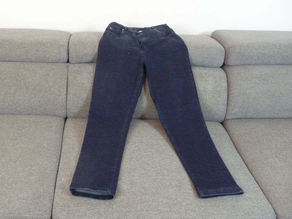 Pantalon/ Jean Droit Bleu Fonc&eacute; en Coton et Elasthanne Vêtements