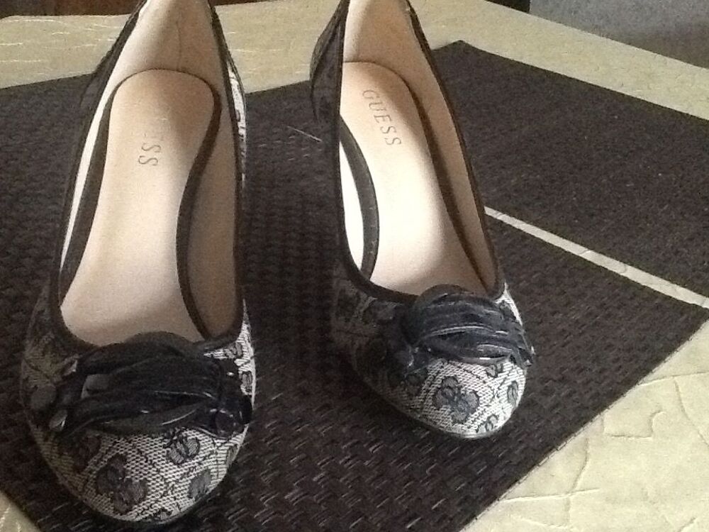 chaussures femme GUESS Chaussures