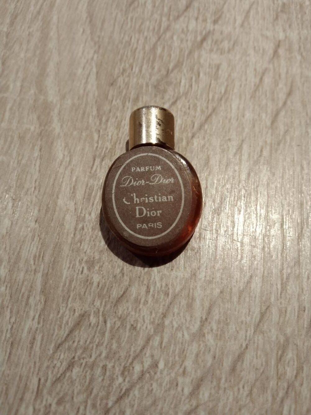Miniature de parfum Dior 