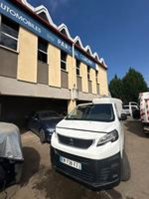 Expert EXPERT FGN TOLE STANDARD BLUEHDI 115 S&S BVM6 PREMIUM 2017 occasion 78210 Saint-Cyr-l'&Eacute;cole