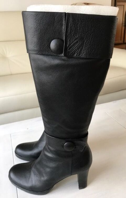 BOTTES  dame  quasi-neuves '' point:38 25 Cerny (91)