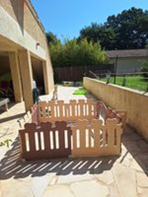   PARC A CHIOTS 