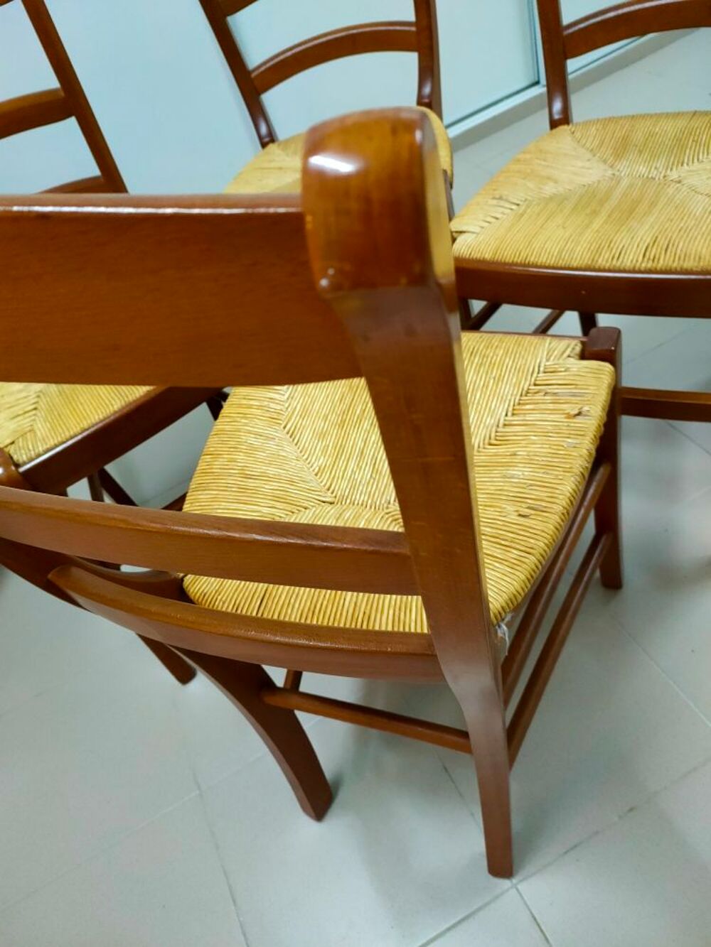 lot de 4 chaises solides Meubles