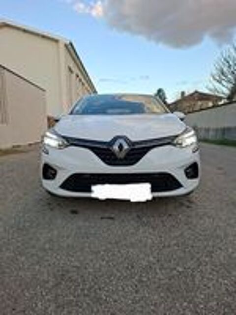 Clio V Clio Blue dCi 85 Business 2019 occasion 69700 Givors