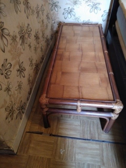 table basse 40 Bessines-sur-Gartempe (87)