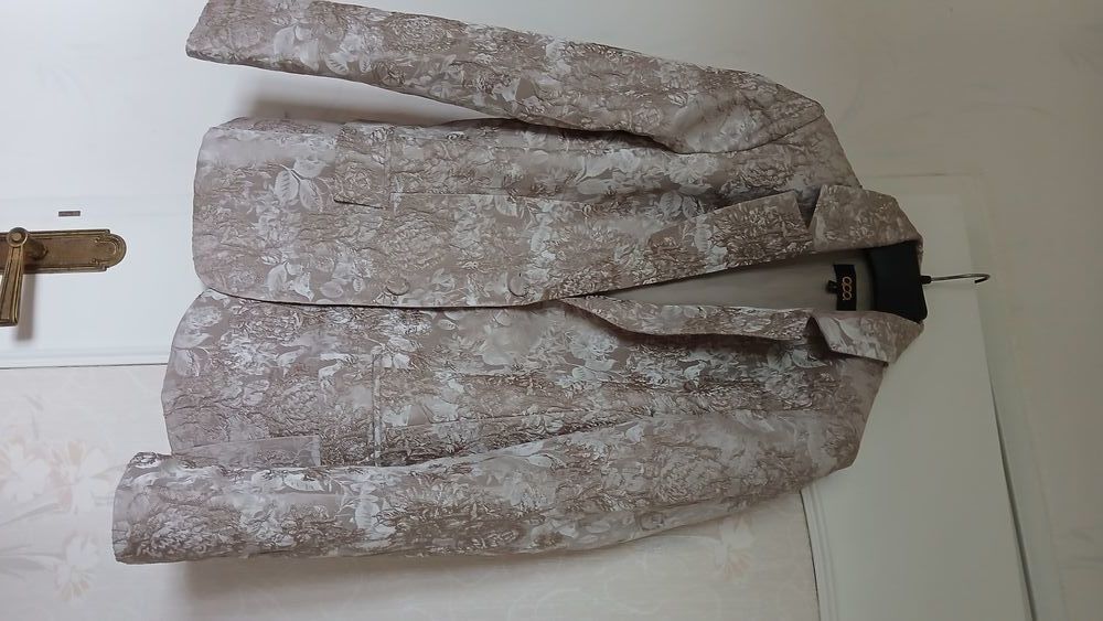 Veste beige aspect moir&eacute; Vêtements