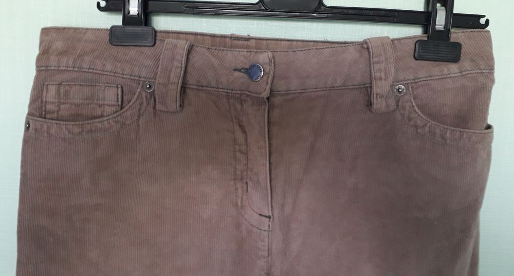 Pantalon velours, T. 40 (plut&ocirc;t 42), marque Soft Grey Vtements