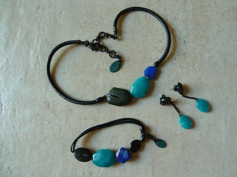 Parure NATURE BIJOUX jade, lapis laruli, corne noire Bijoux et montres