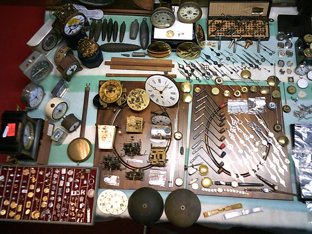 Pi&egrave;ces et pendules ancienne Bijoux et montres