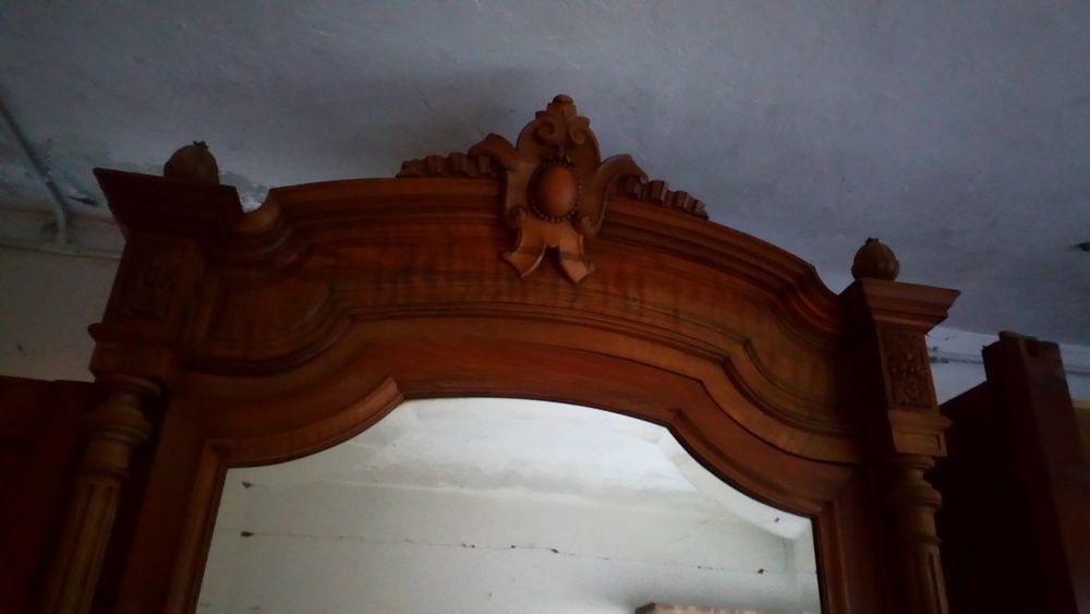 ANCIENNE ARMOIRE AVEC MIROIR Meubles
