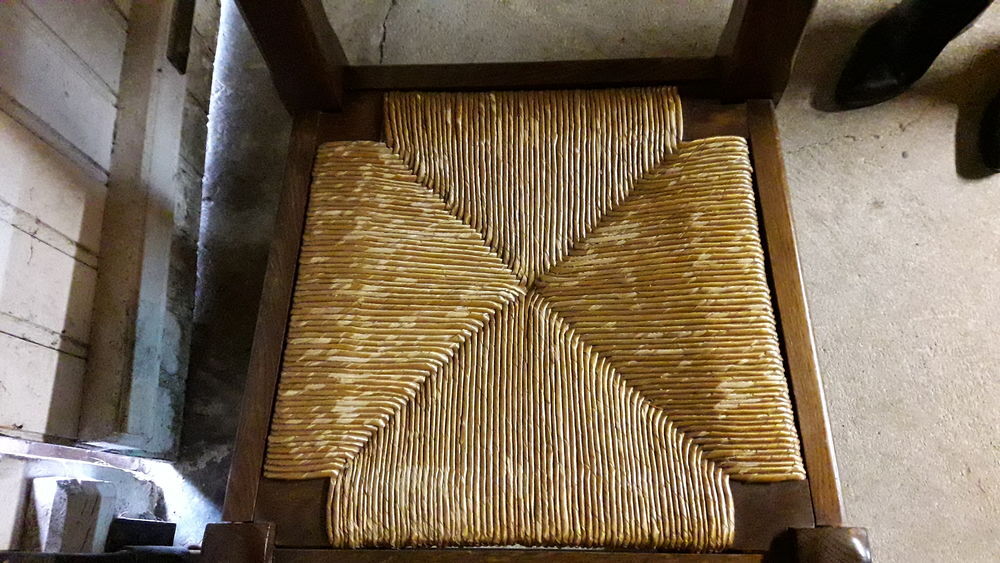 chaises paill&eacute;es Meubles