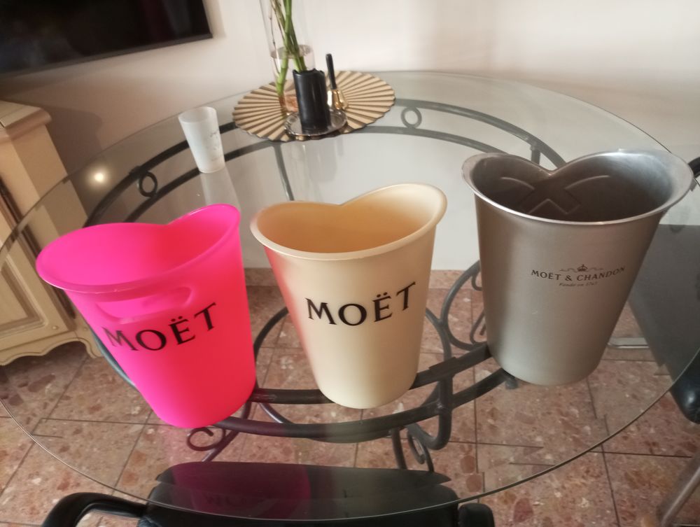 Sceau &agrave; champagne Moet et Chandon Cuisine