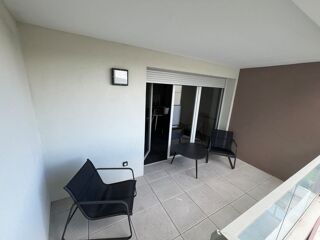  Appartement à louer 2 pièces 50 m² Ferney-voltaire