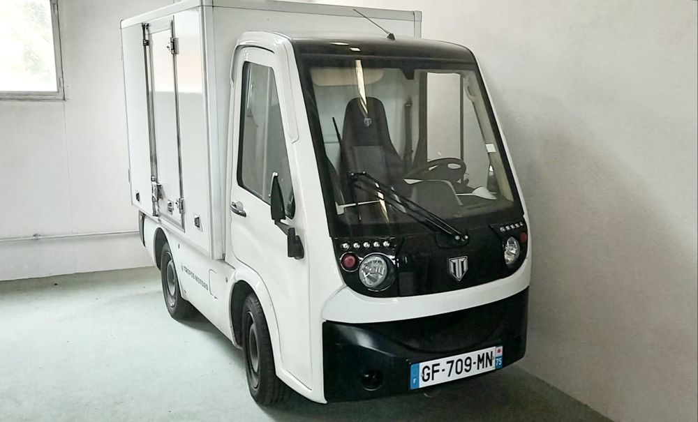 Deliver 3 Tropos 10kw caisse 3,5 m3 2022 occasion 78210 Saint-Cyr-l'&Eacute;cole