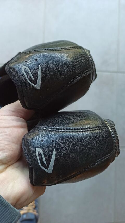 CHAUSSURE VELO ROUTE SEMELLE CARBONE TAILLE 44  EKOI 60 Commelle-Vernay (42)