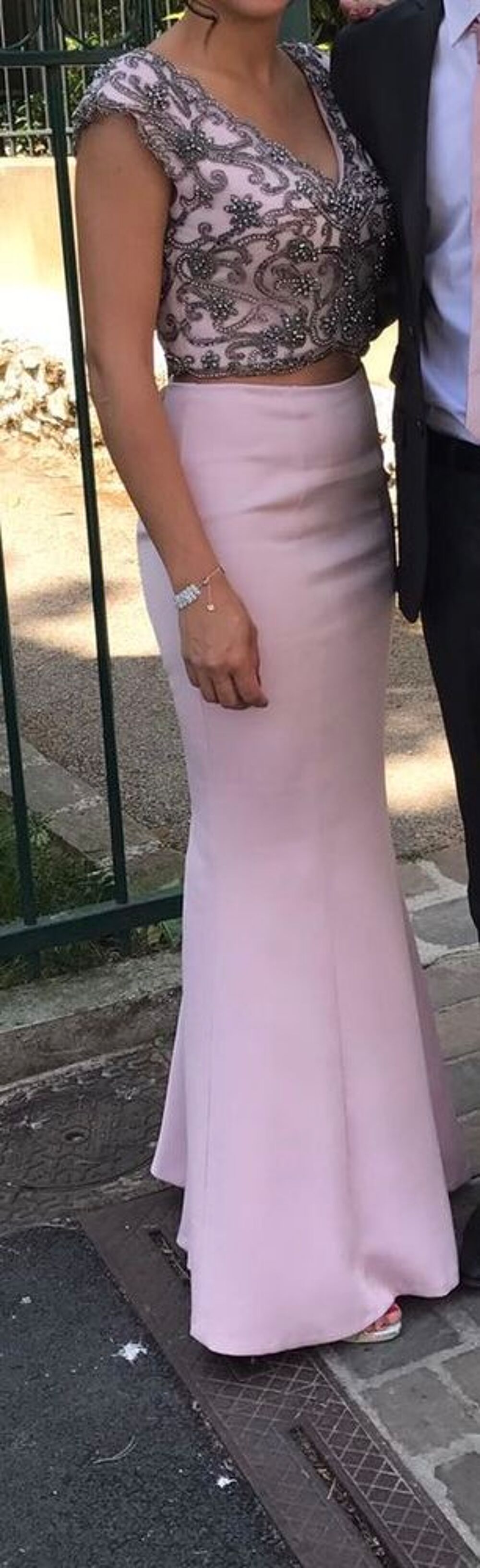 Robe / Ensemble C&eacute;r&eacute;monie Vêtements