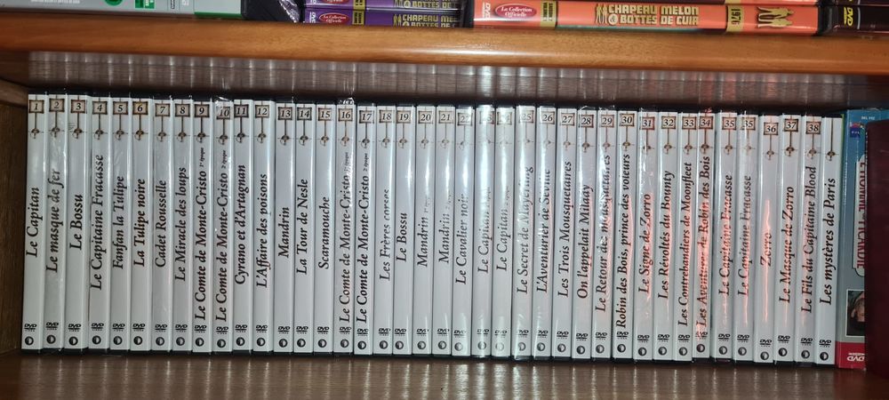 40 DVD cap et d'&eacute;p&eacute;e Photos/Video/TV