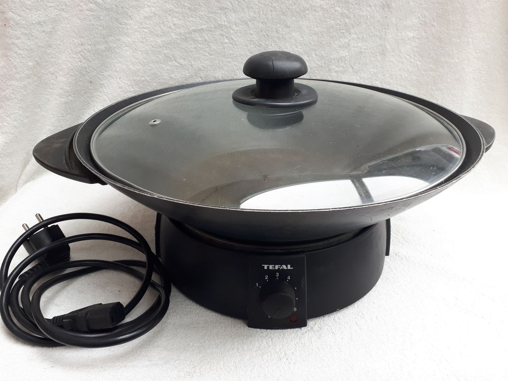 Wok &eacute;lectrique T&eacute;fal avec couvercle en verre Cuisine