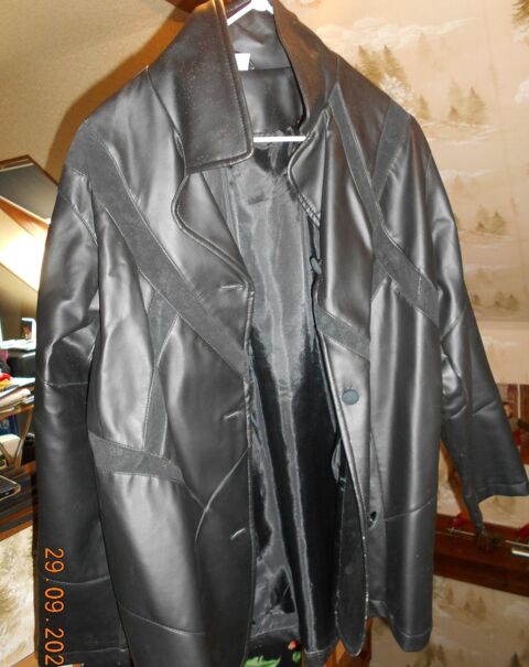 manteau/veste noire F, genre ska, neuf, t. 38/40   5 Ervy-le-Chtel (10)