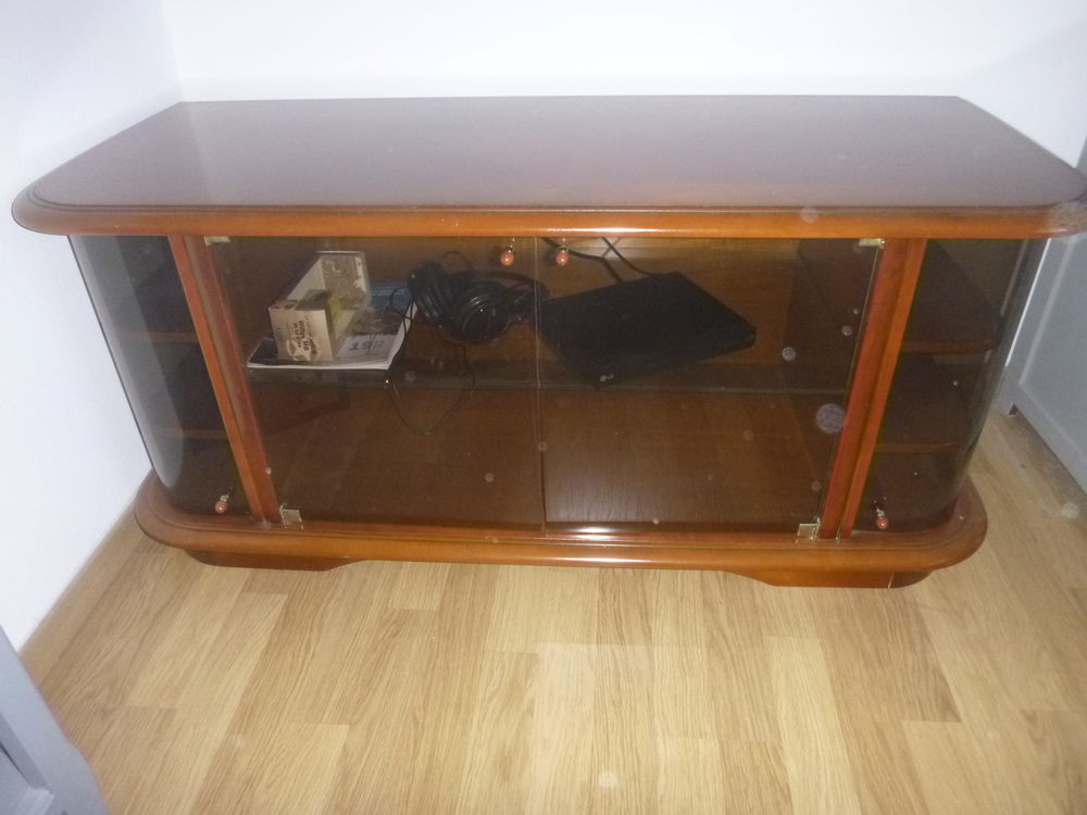meuble t&eacute;l&eacute; Meubles