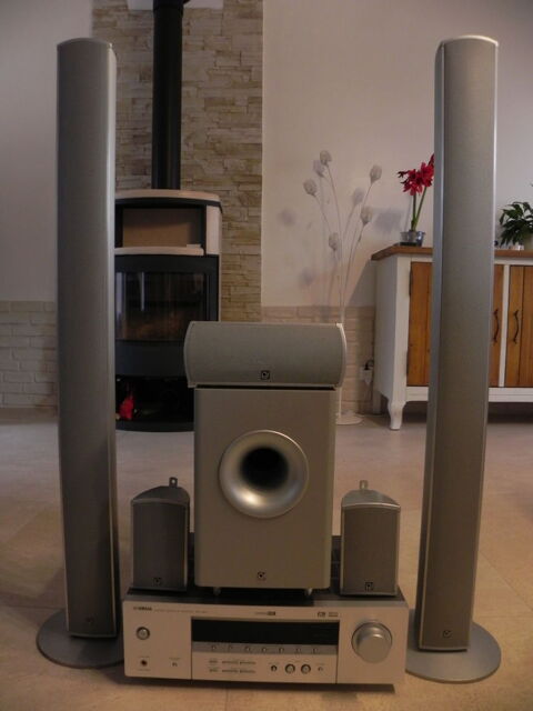 Amplificateur Home Cinma sortie son DTS 5.1 + 6 enceintes 200 Hermeray (78)