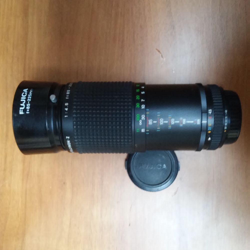 T&eacute;l&eacute;objectif EBC X-FUJINON.Z 1:4.5 focale 85 &agrave; 225 mm Photos/Video/TV