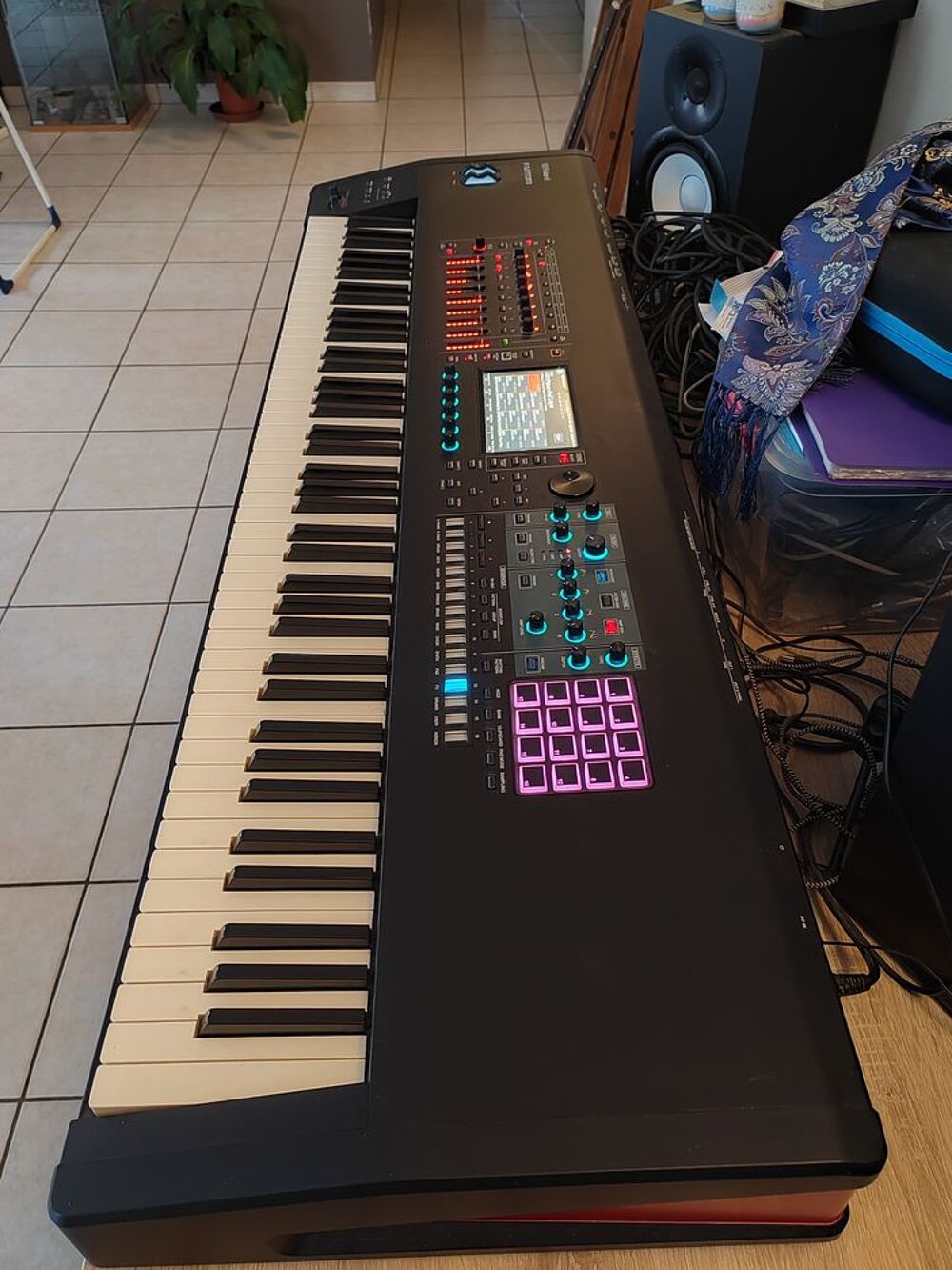 Workstation Roland fantom 8 88 touche Instruments de musique