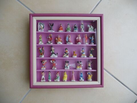 Cadre 32 f�ves les h�ros films DISNEY - Neuf 35 Celles-sur-Belle (79)