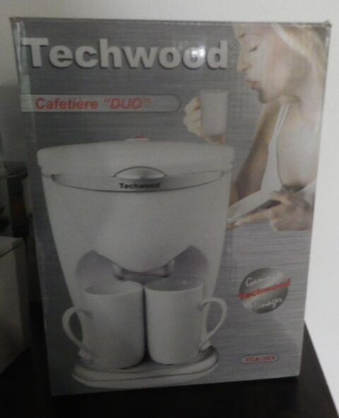 CAFETIERE DUO TECHWOOD + SES 2 TASSES ***NEUVE*** 5 Bubry (56)