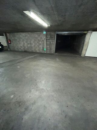  Parking / Garage à louer 20 m² Lyon