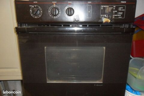 Four encastrable pyrolyse 40 Luceau (72)