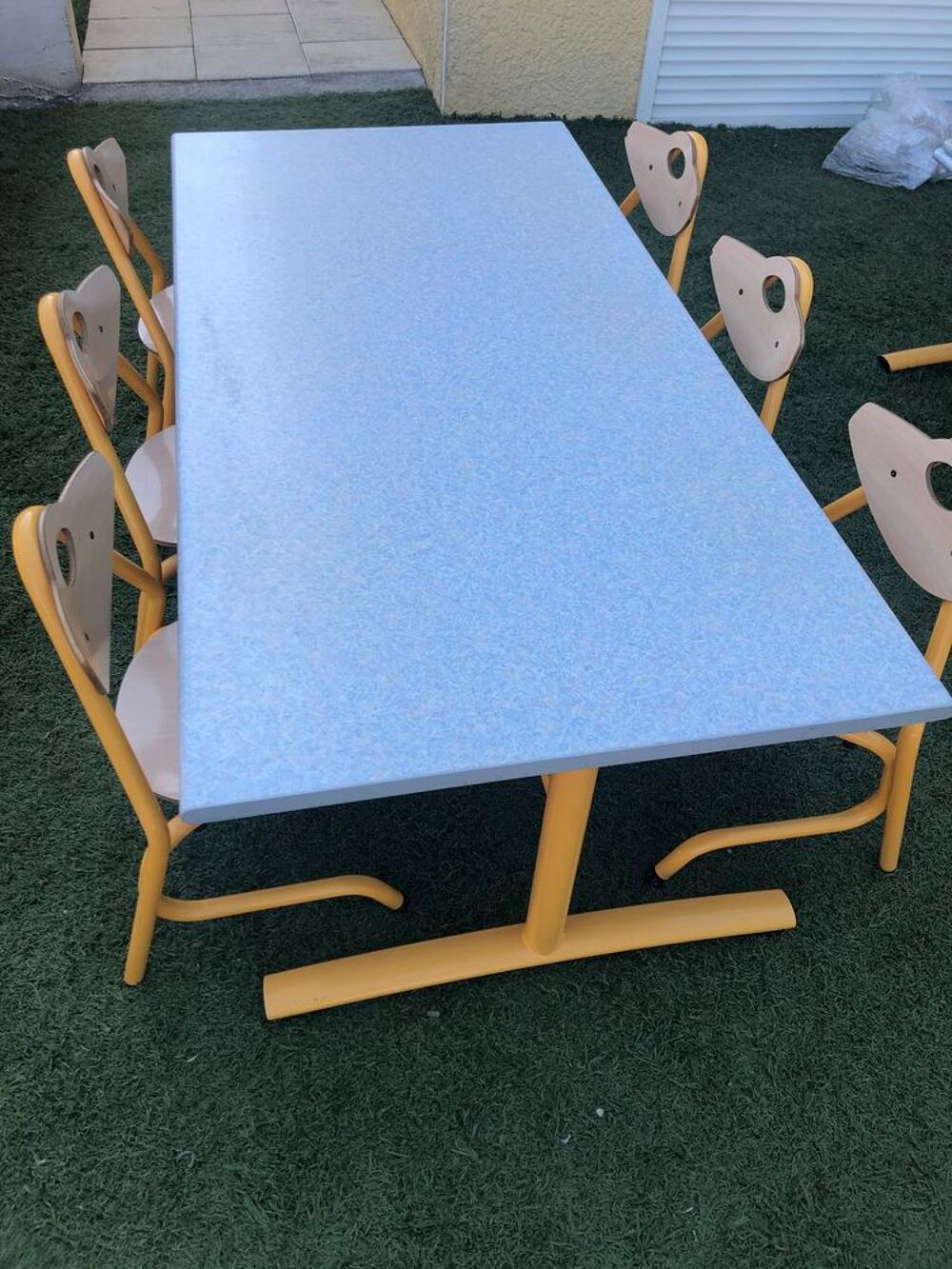 Table d &eacute;cole et chaise enfant Meubles