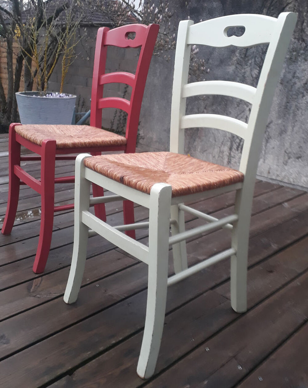 8 chaises bois peint laqu&eacute; assise paille style "Paysanne" Meubles