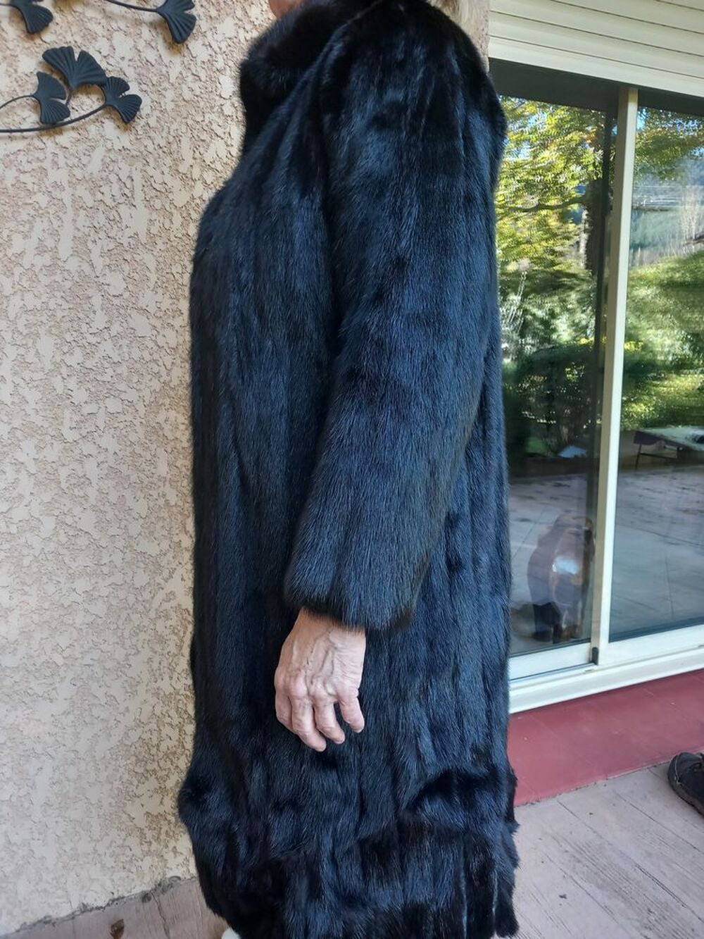 Tr&egrave;s beau Manteau en vison
Vêtements
