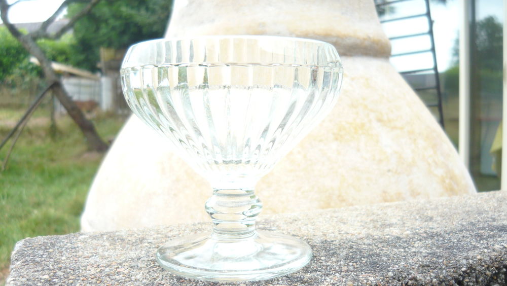 coupes de glaces en verre transparents neuves Electroménager