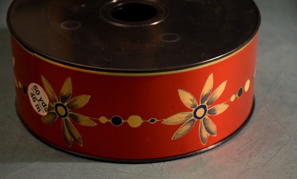 Ruban imprim&eacute; Cadeau Noel Fetes 50 m/m x 46 m neuf. D�coration