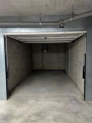  Parking / Garage  louer 11 m