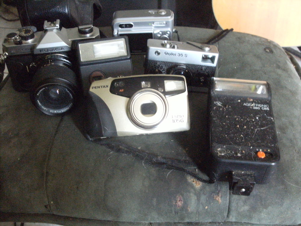 COLLECTION D APPAREILS PHOTOS ARGENTIQUES Photos/Video/TV
