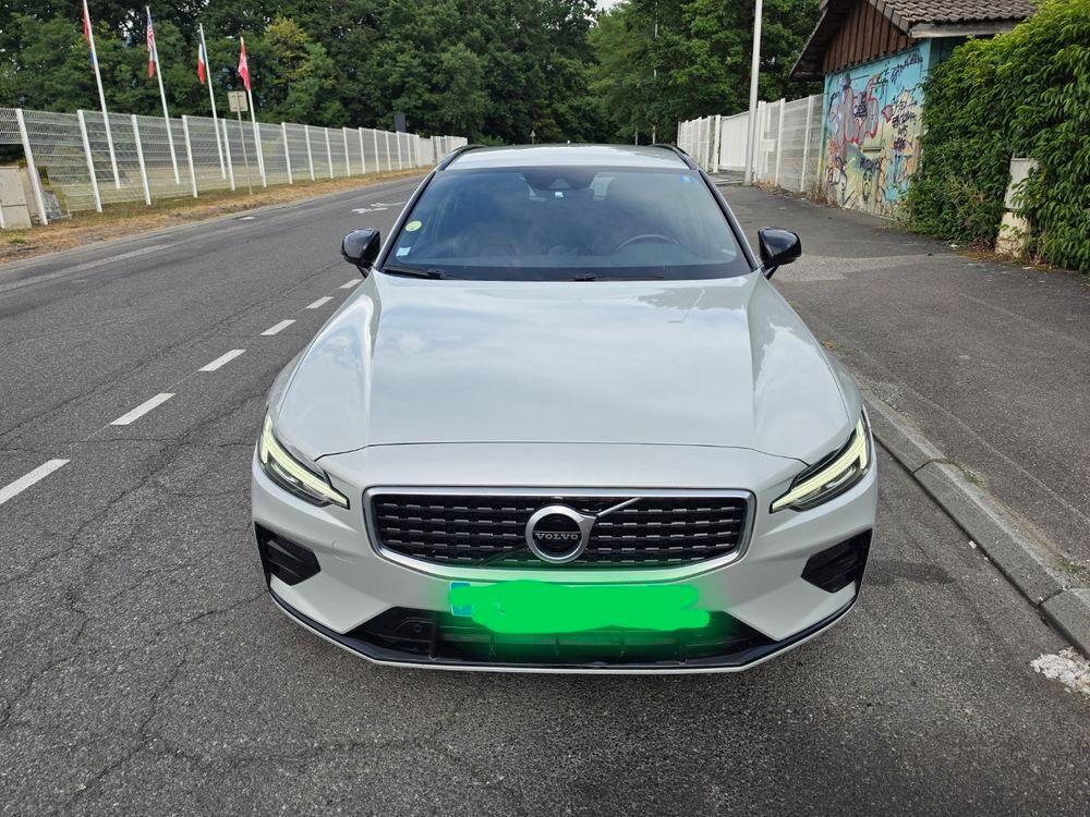 V60 D4 AWD 190 ch Geartronic 8 R-Design 2020 occasion 74100 Ambilly